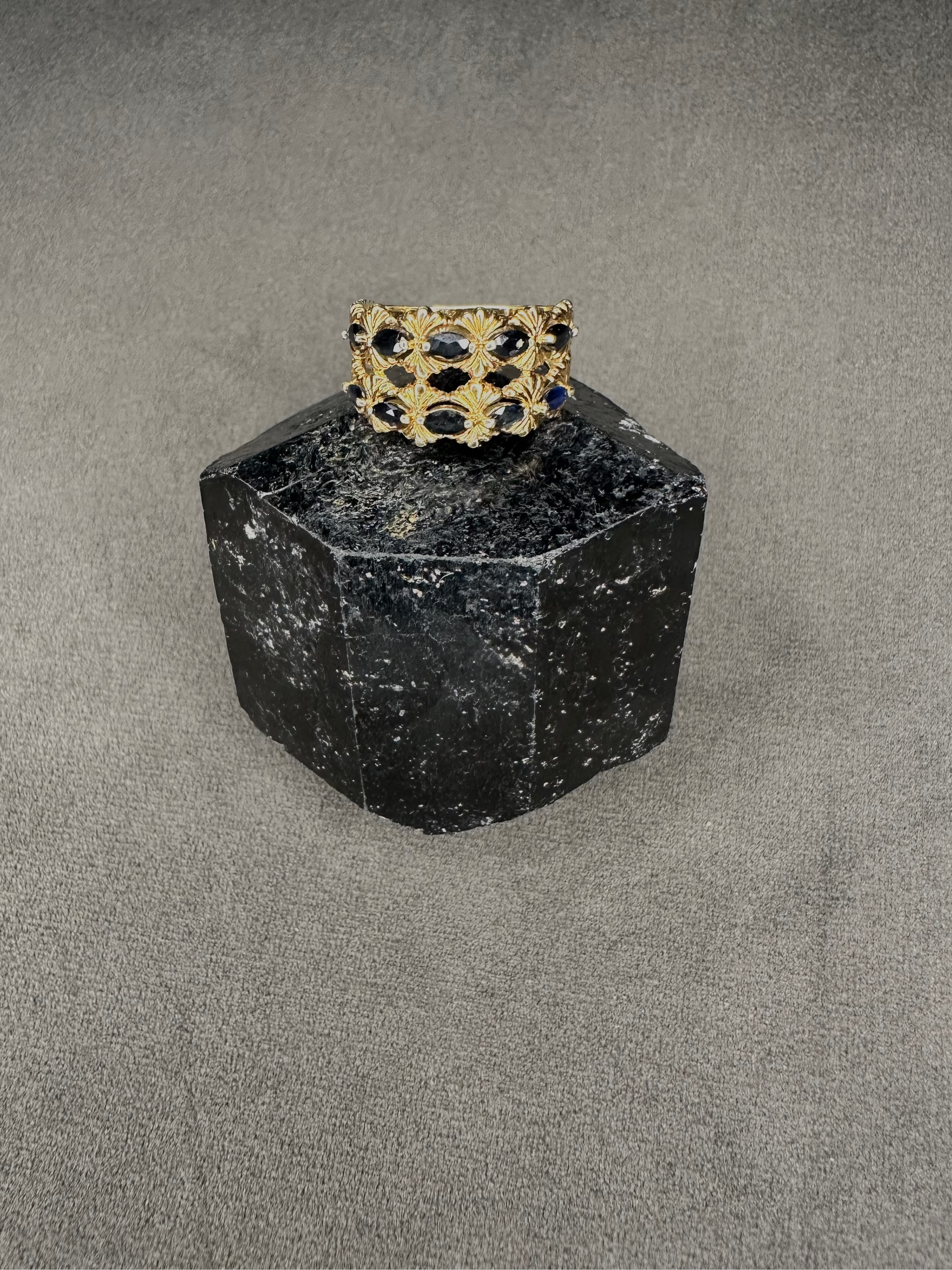 Floral Design Blue Sapphire Double Band Gold Ring