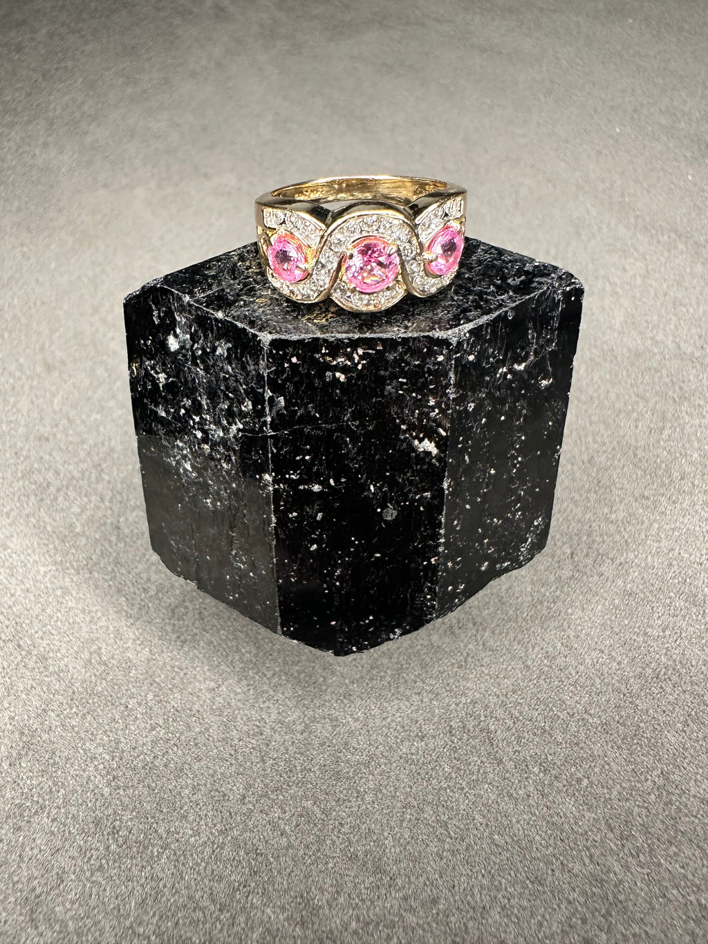 Pink Sapphire and Dimond Cocktail Ring