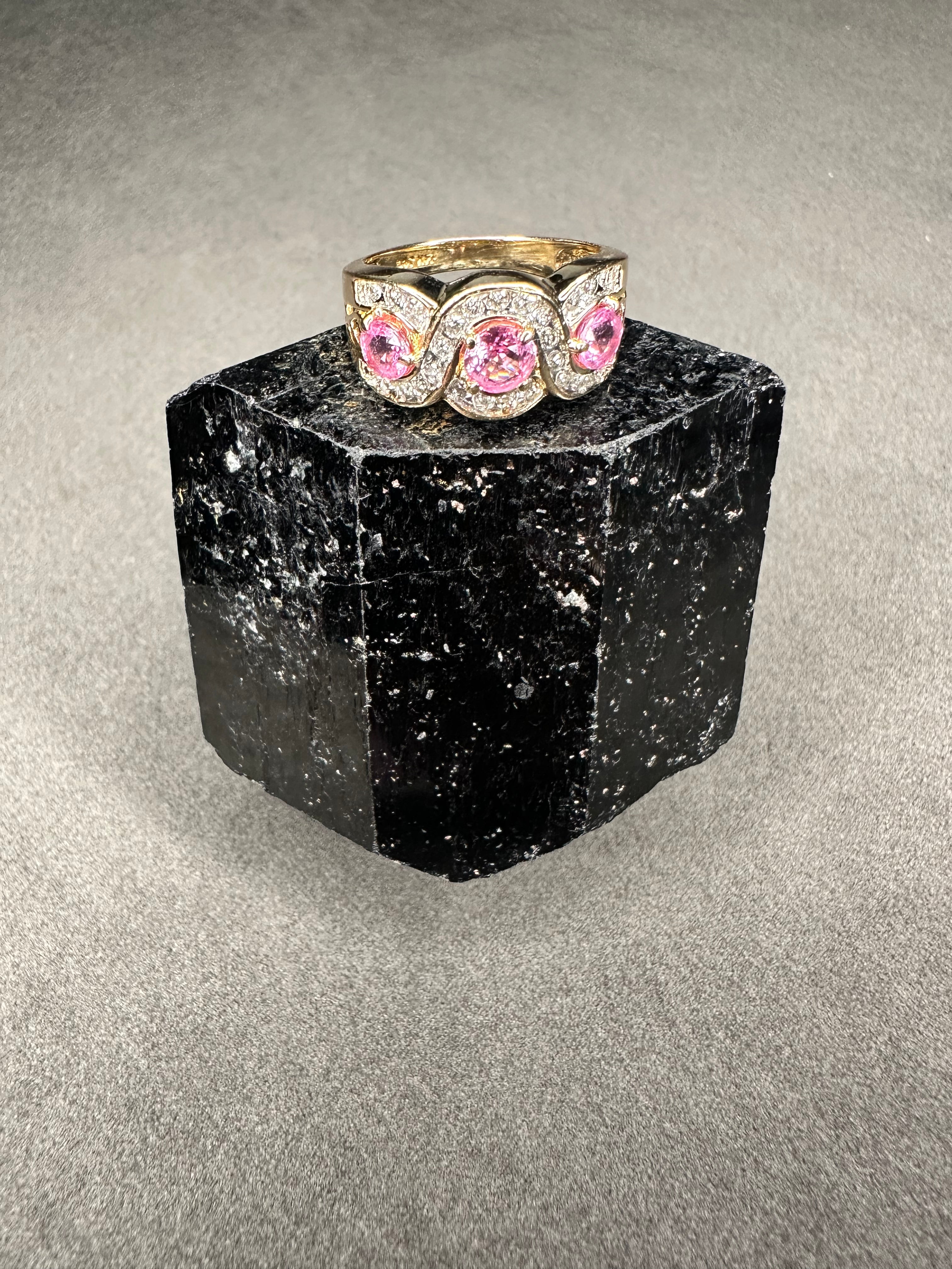 Pink Sapphire and Dimond Cocktail Ring