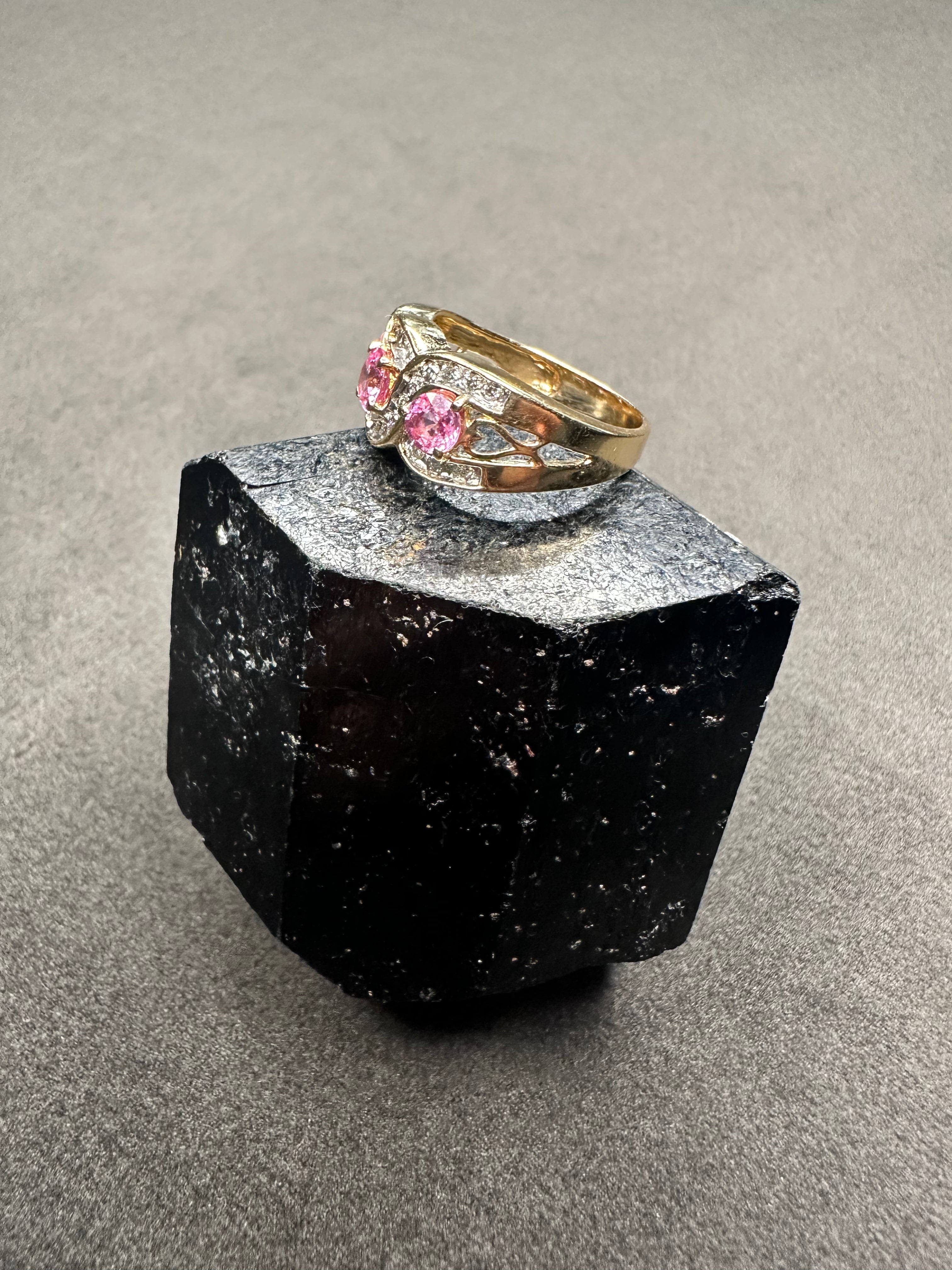 Pink Sapphire and Dimond Cocktail Ring