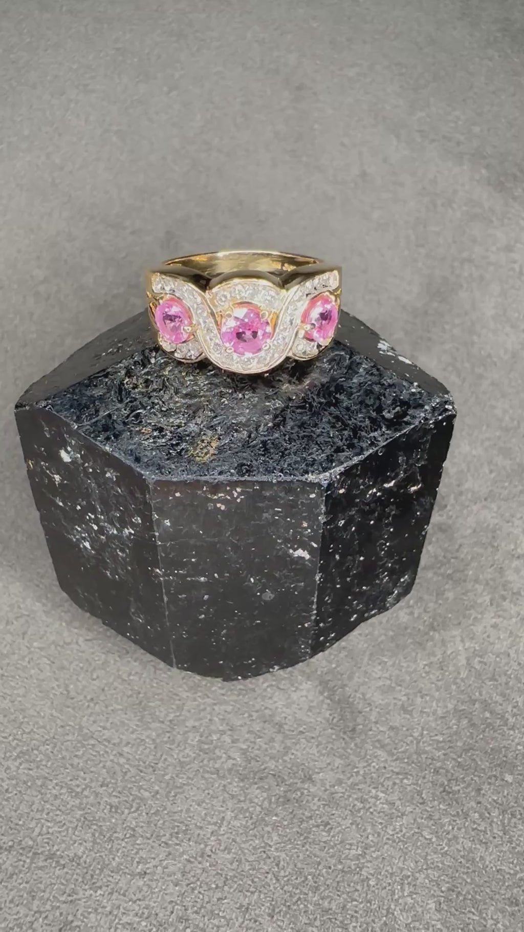 Pink Sapphire and Dimond Cocktail Ring